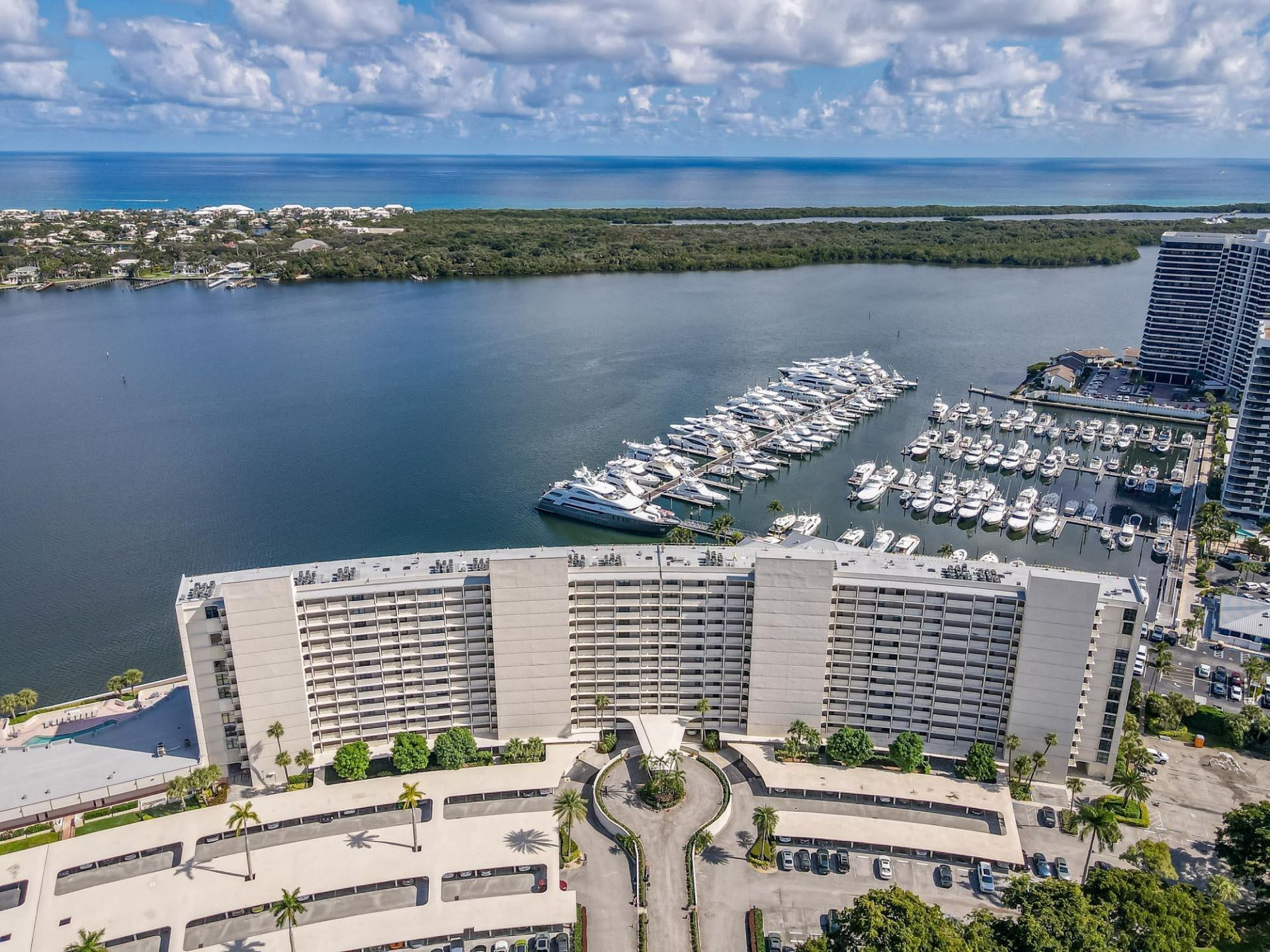 120 Lakeshore Drive, Unit T36, North Palm Beach, FL 33408 Photo