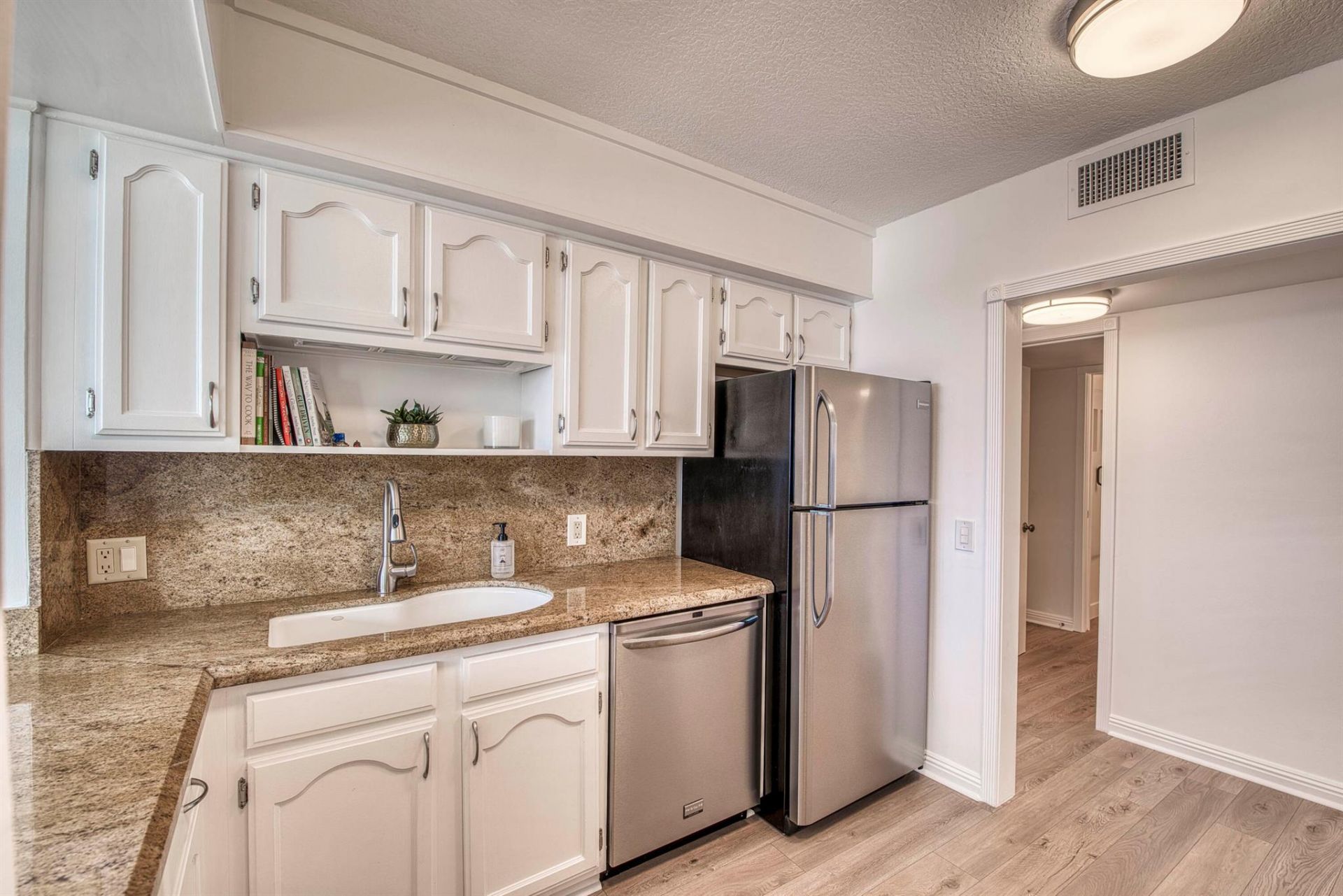 120 Lakeshore Drive, Unit T36, North Palm Beach, FL 33408 Photo