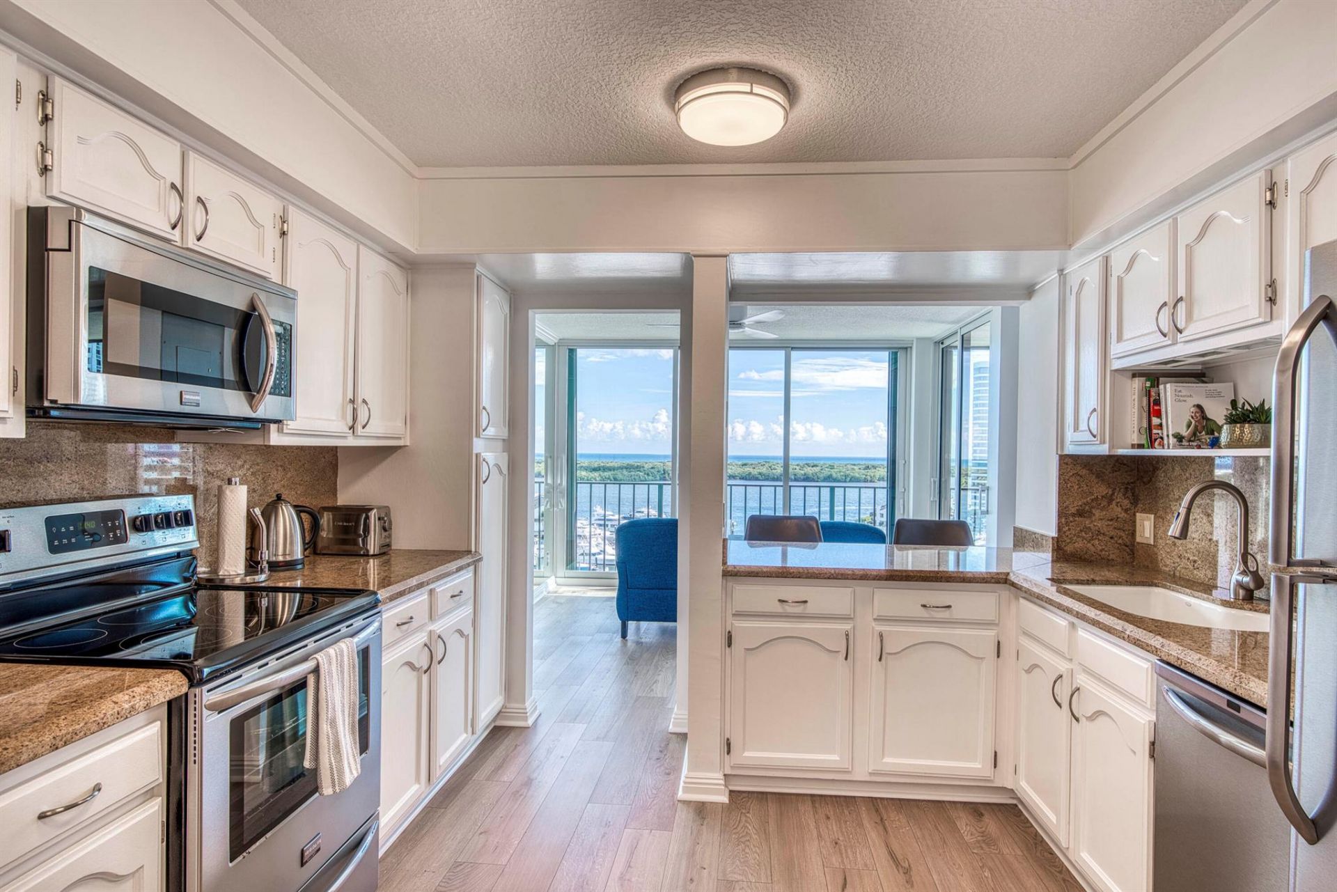 120 Lakeshore Drive, Unit T36, North Palm Beach, FL 33408 Photo