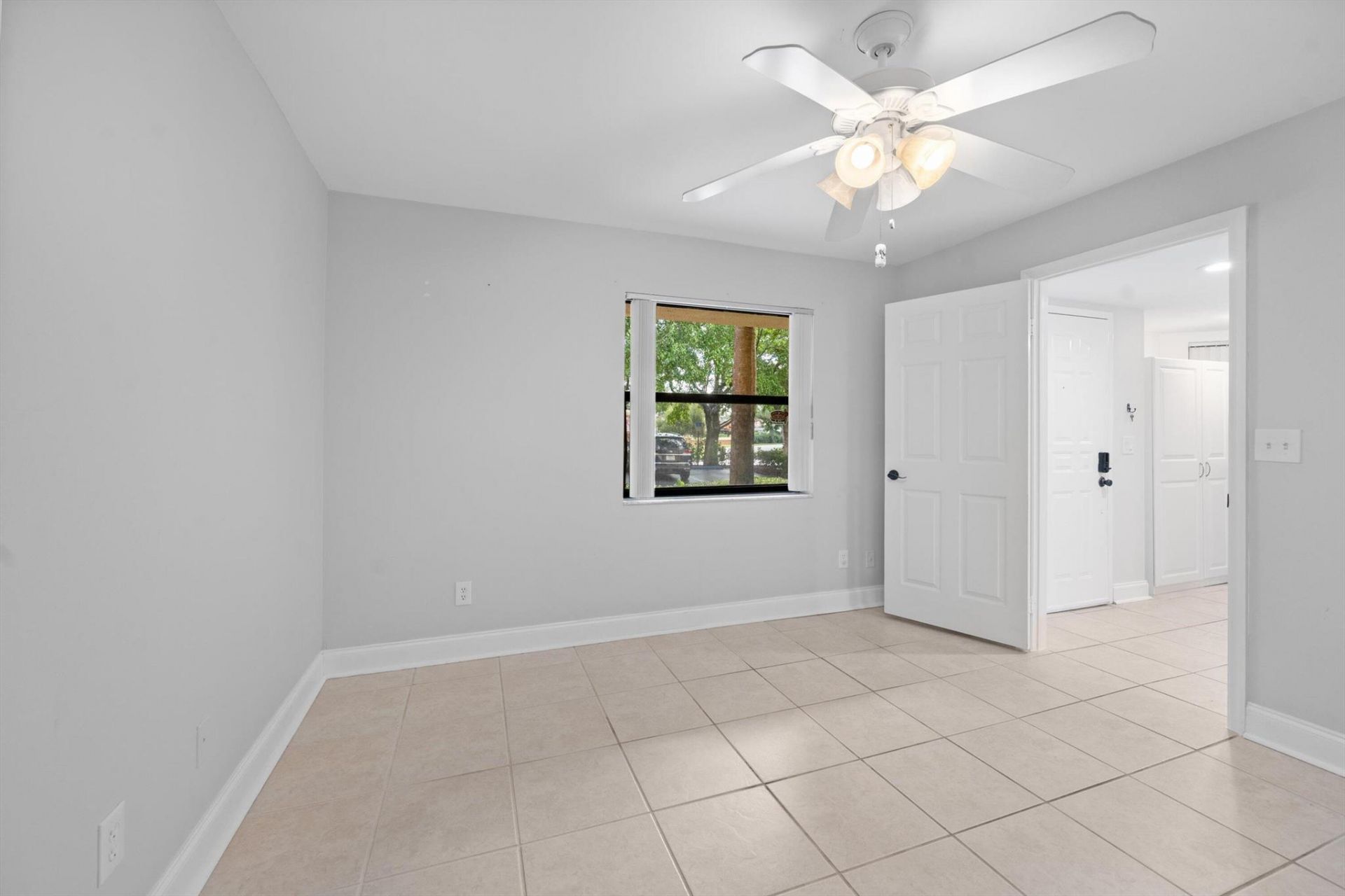 600 Uno Lago Drive, Unit 104, Juno Beach, FL 33408 Photo