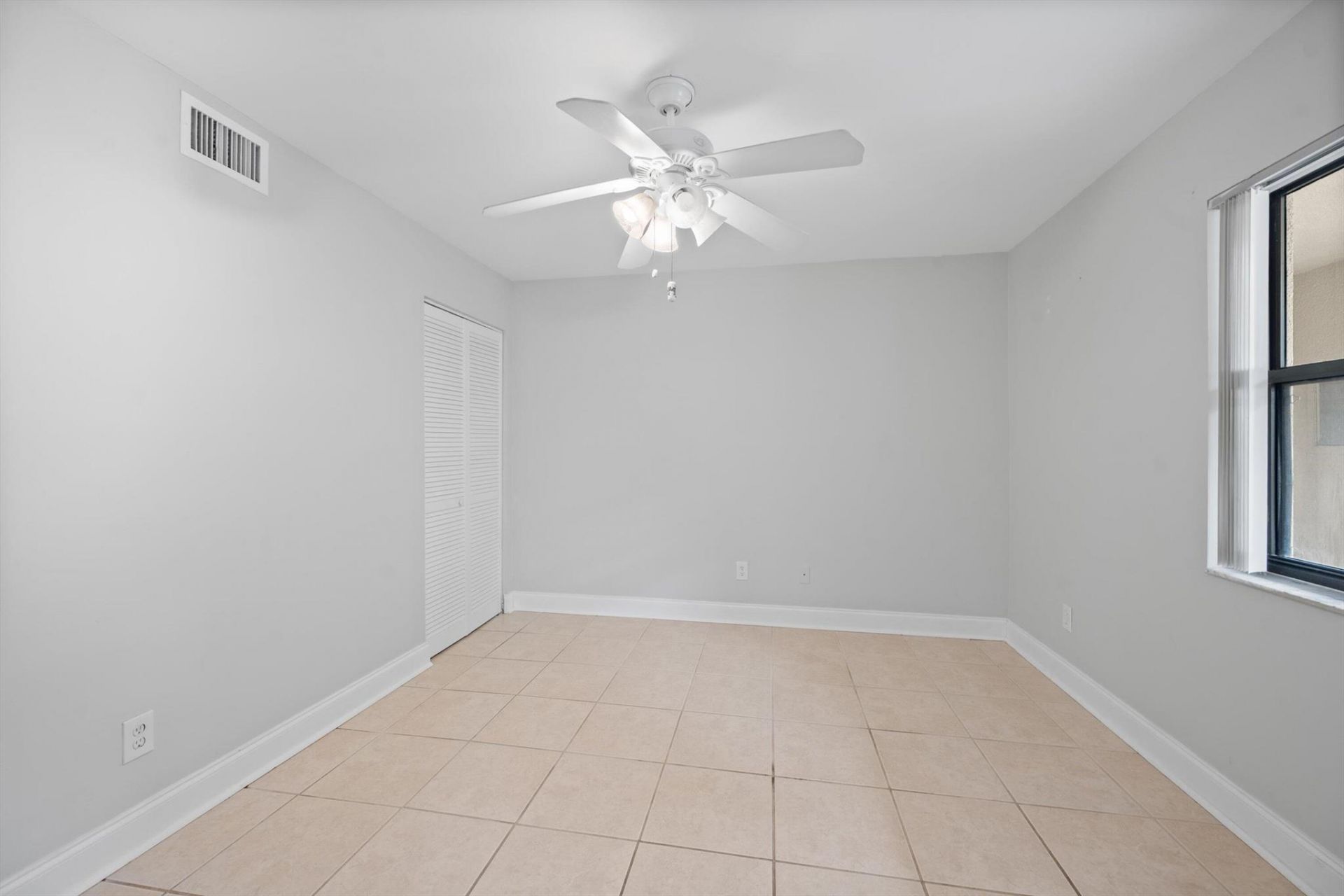 600 Uno Lago Drive, Unit 104, Juno Beach, FL 33408 Photo