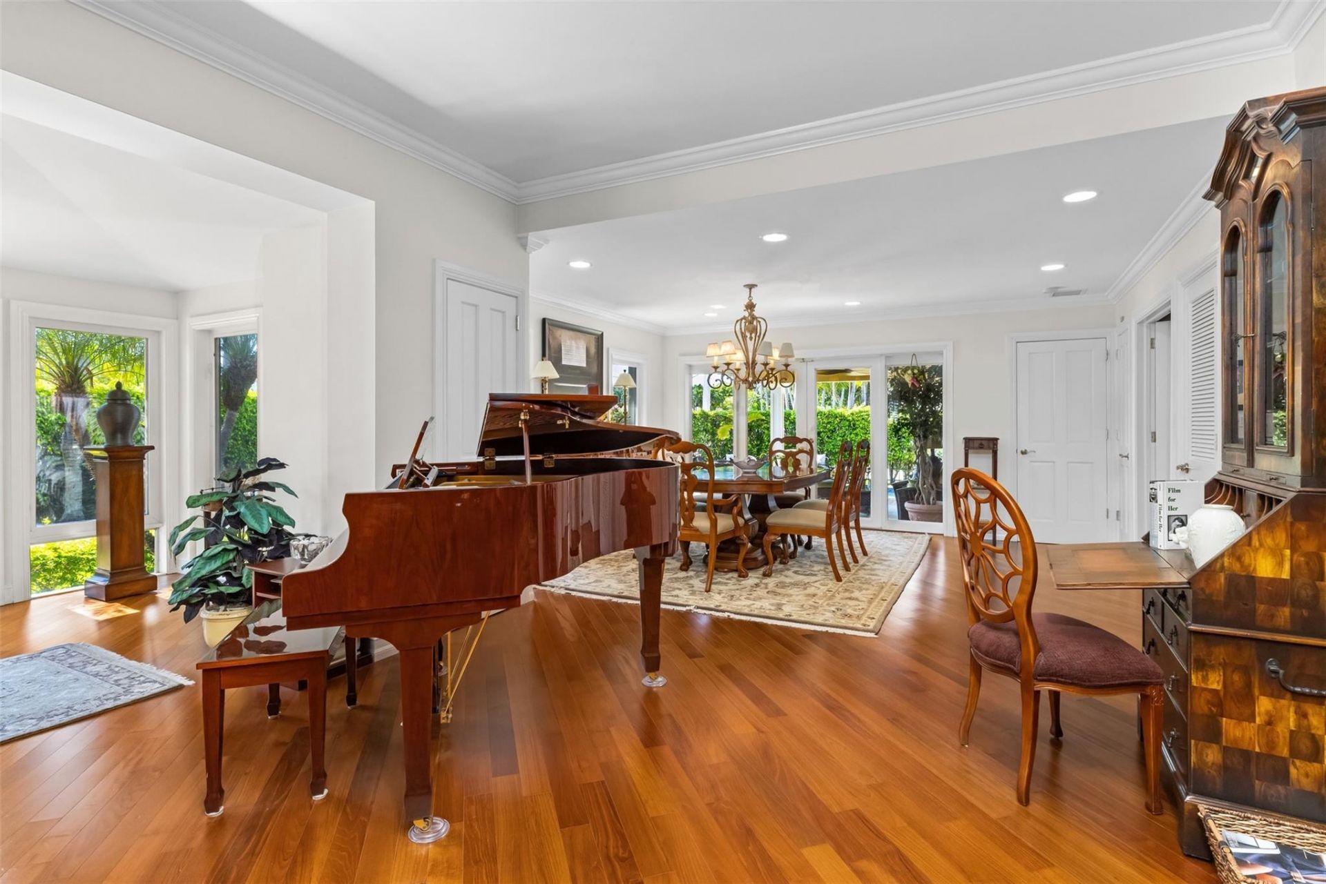 359 Poinciana Drive, Fort Lauderdale, FL 33301 Photo