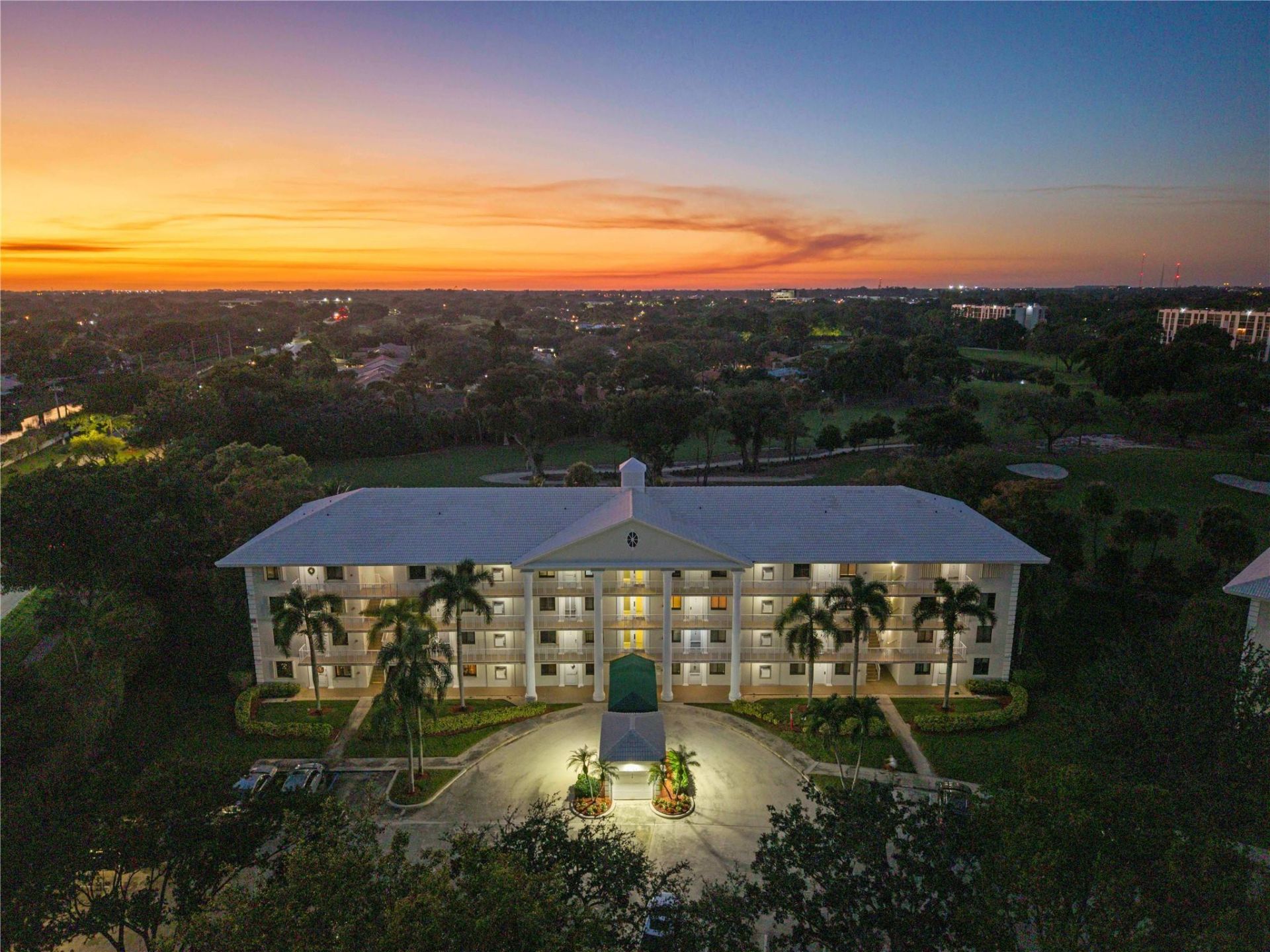 6181 Balboa Circle, Unit 403, Boca Raton, FL 33433 Photo