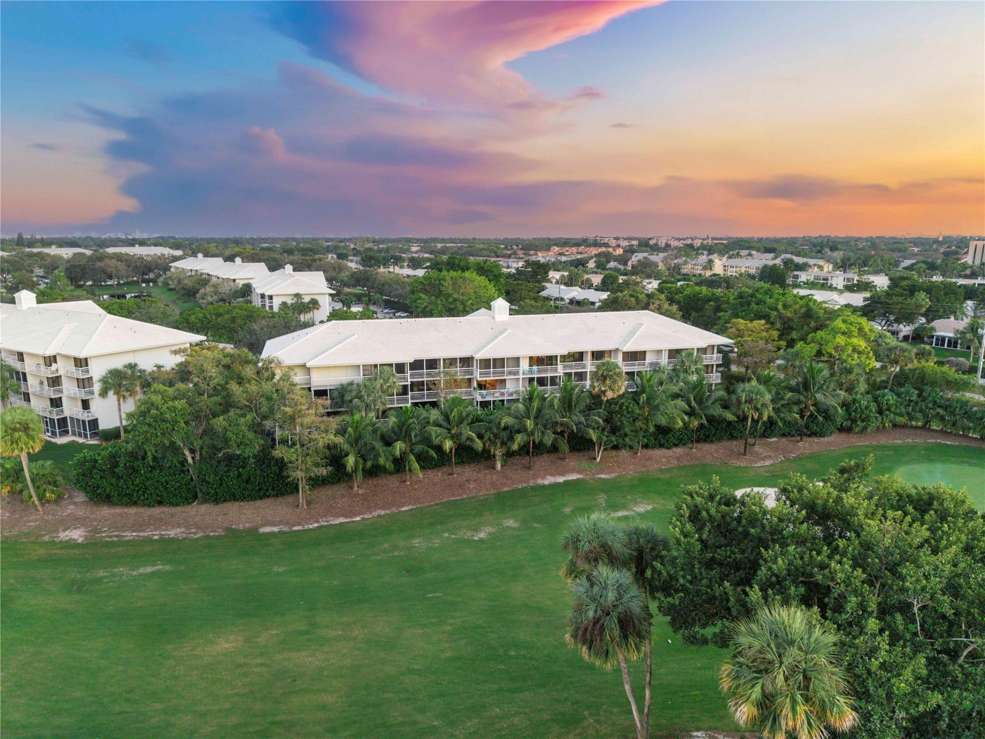 6181 Balboa Circle, Unit 403, Boca Raton, FL 33433 Photo