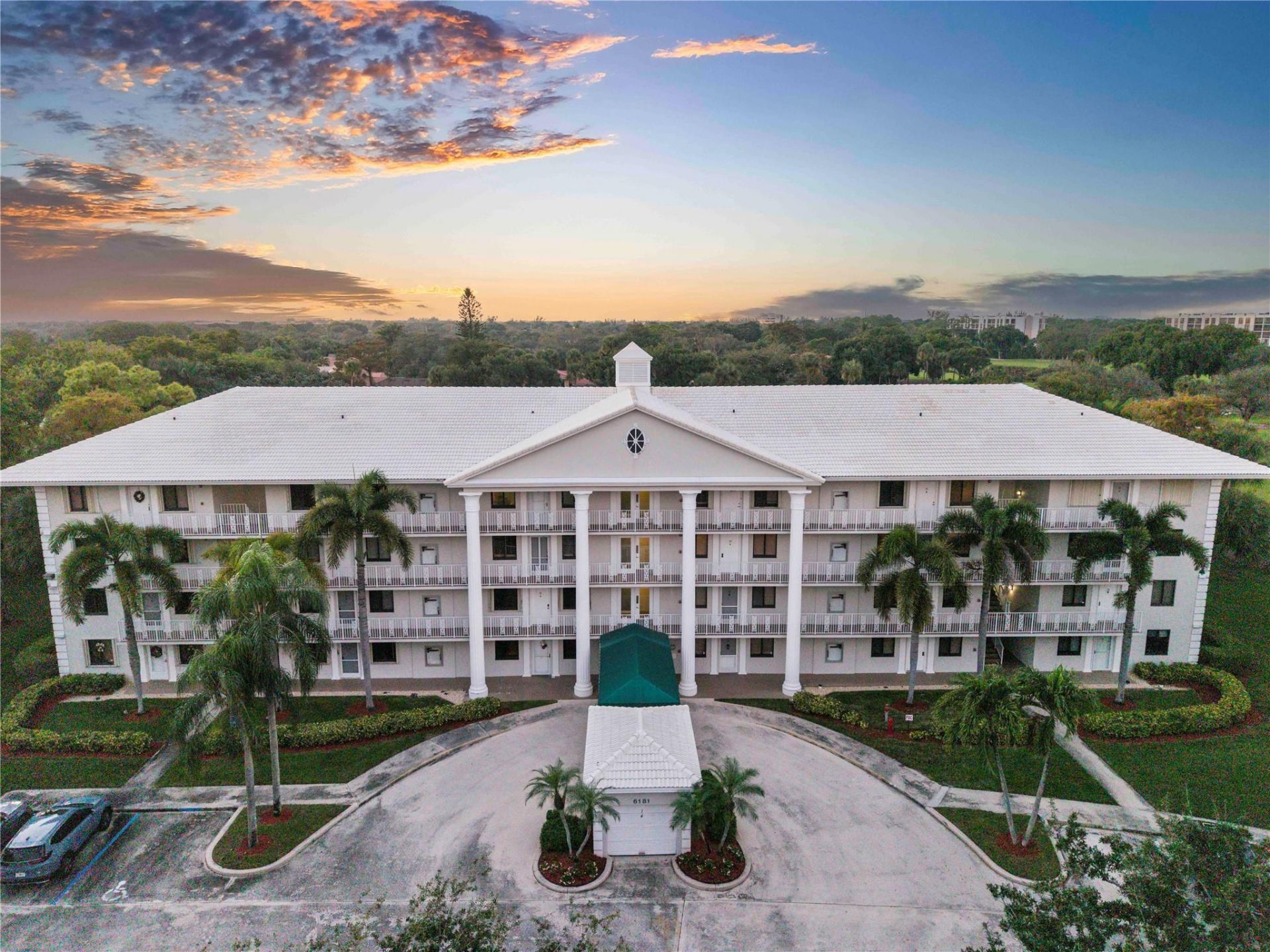 6181 Balboa Circle, Unit 403, Boca Raton, FL 33433 Photo