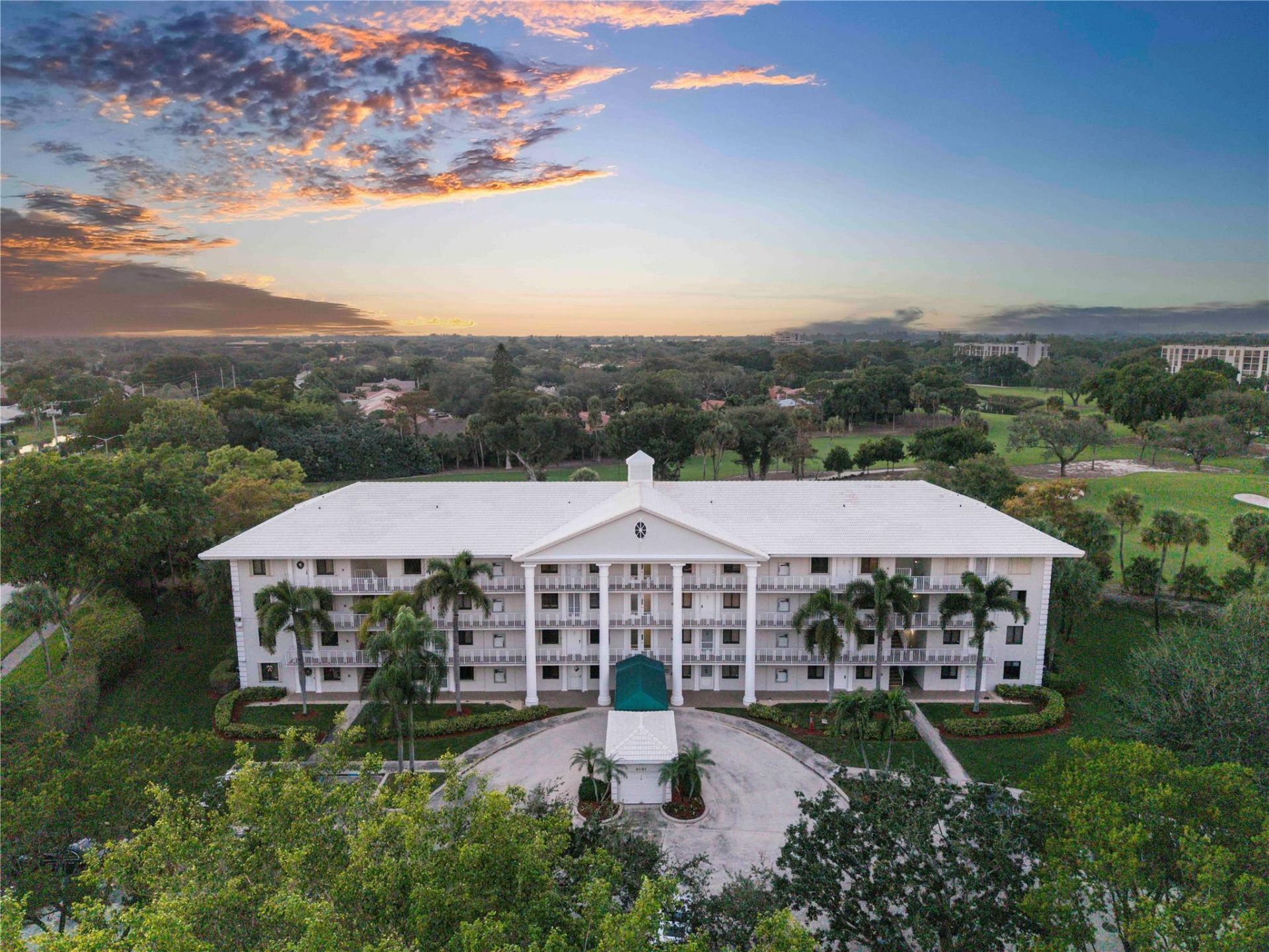 6181 Balboa Circle, Unit 403, Boca Raton, FL 33433 Photo