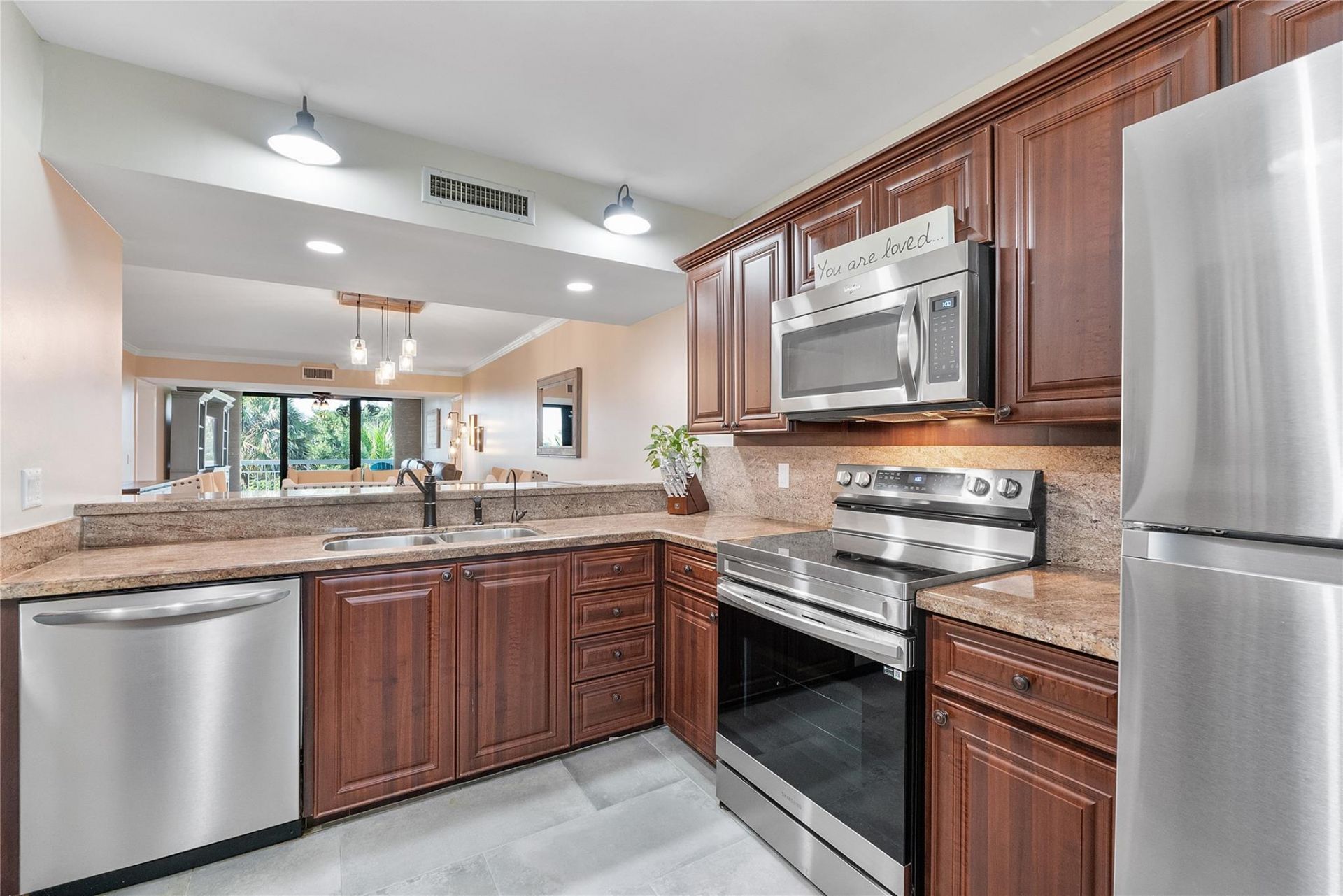 6181 Balboa Circle, Unit 403, Boca Raton, FL 33433 Photo