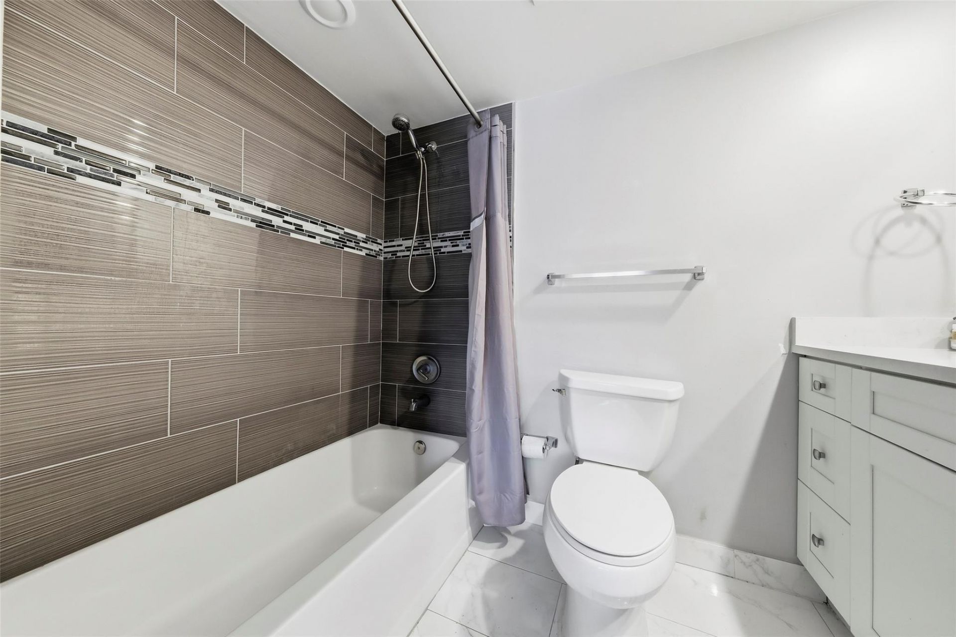 1450 N Riverside Drive, Unit 201, Pompano Beach, FL 33062 Photo