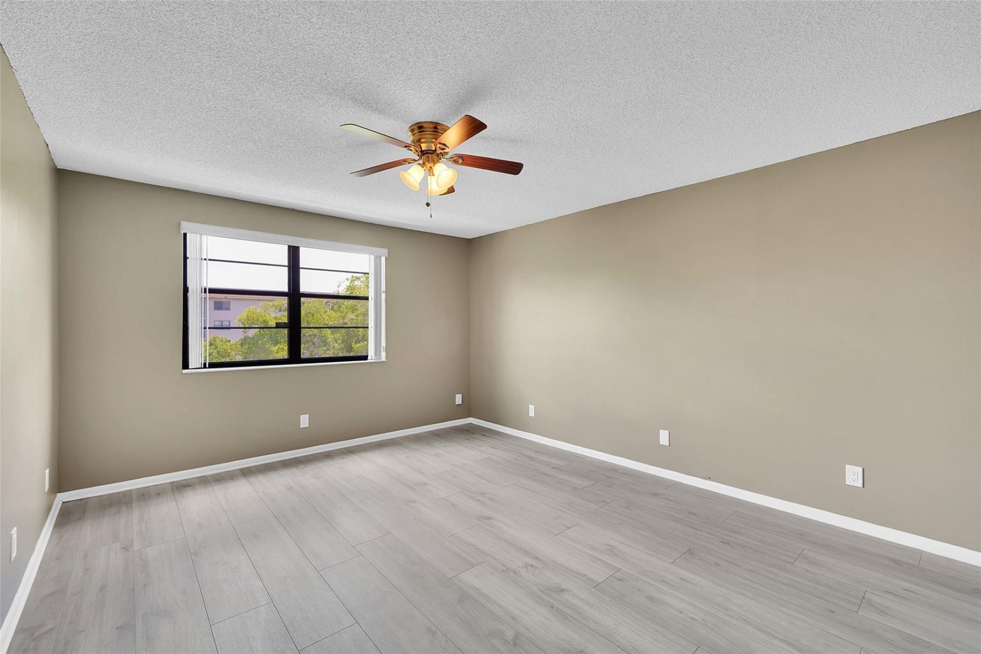 4950 E Sabal Palm Boulevard, Unit 302, Tamarac, FL 33319 Photo