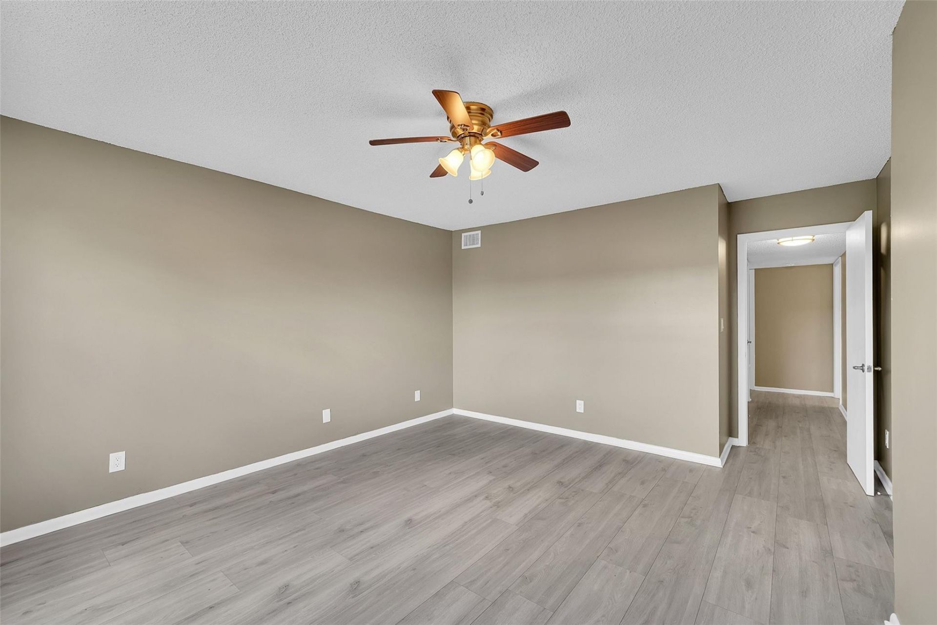 4950 E Sabal Palm Boulevard, Unit 302, Tamarac, FL 33319 Photo