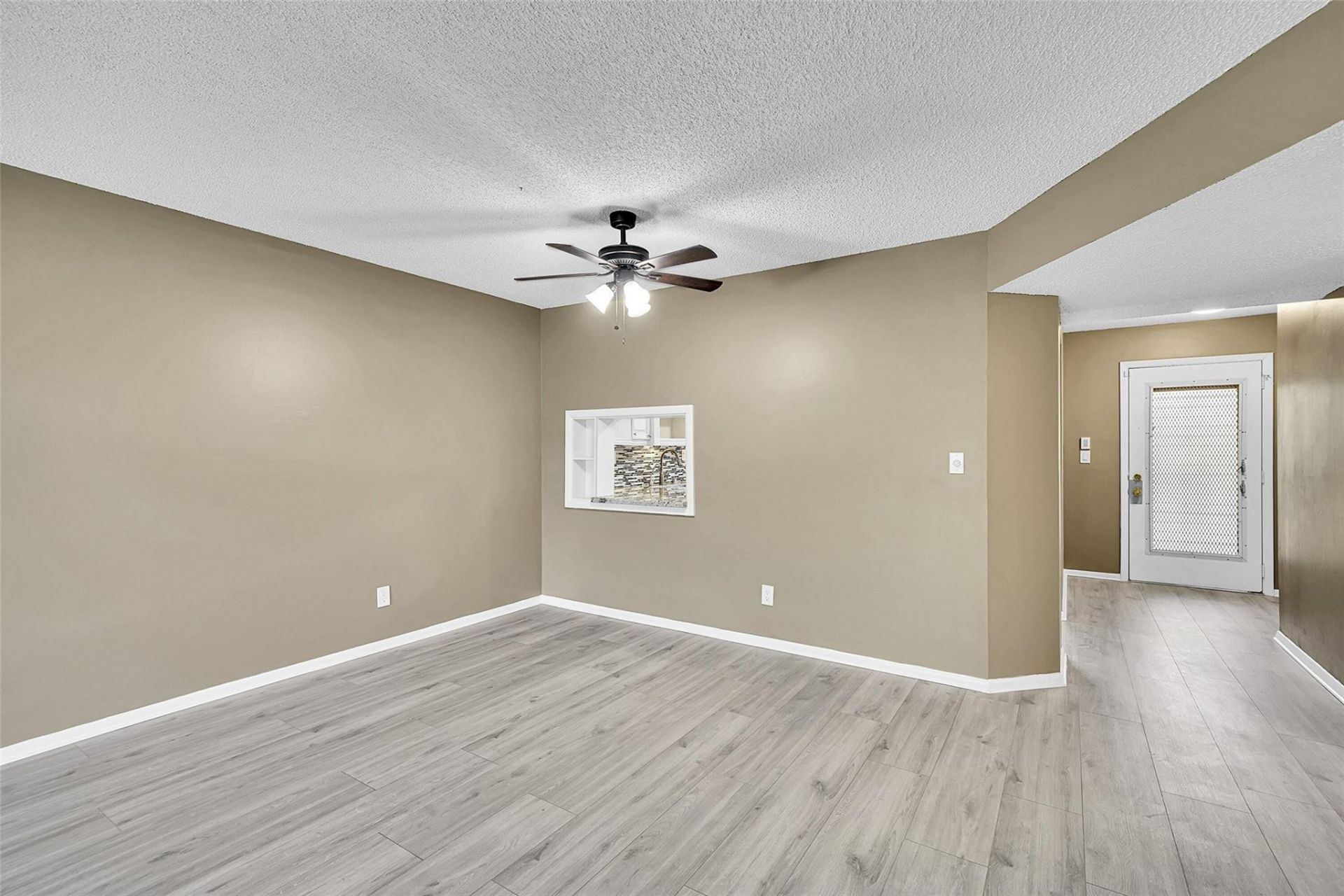 4950 E Sabal Palm Boulevard, Unit 302, Tamarac, FL 33319 Photo