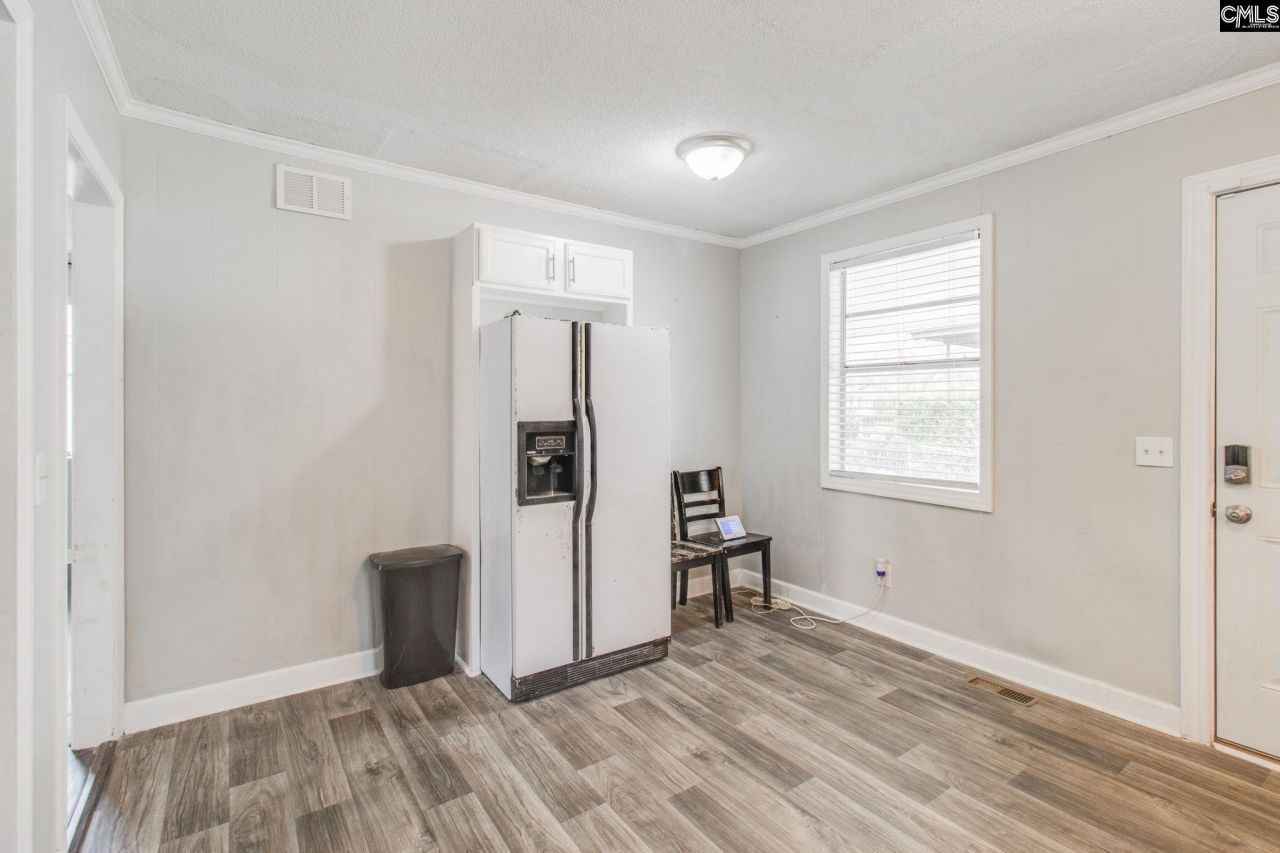 317 Saddlefield Road Photo 13