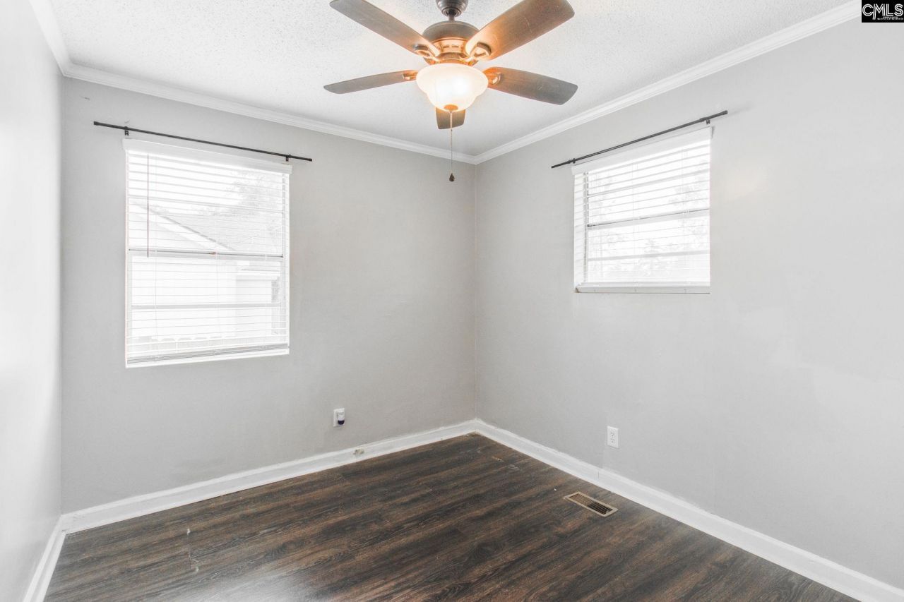 317 Saddlefield Road Photo 19