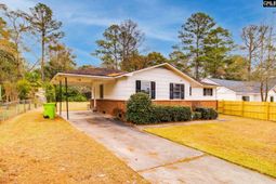 317 Saddlefield Road photo 4