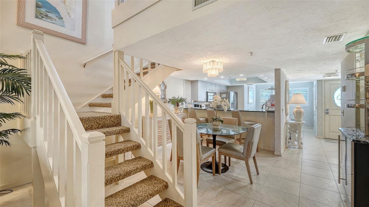 1225 Siesta Bayside Drive, Unit 1225B, Sarasota, FL 34242 Photo