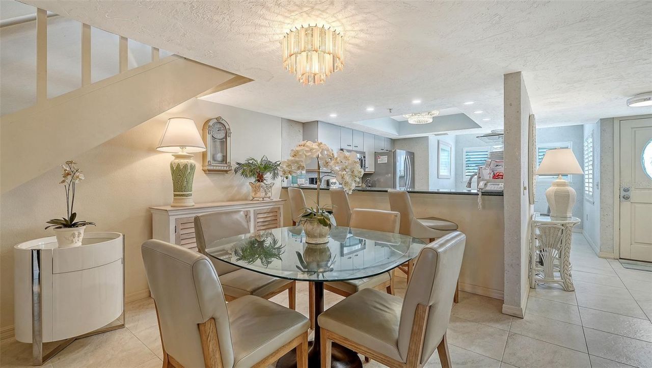 1225 Siesta Bayside Drive, Unit 1225B, Sarasota, FL 34242 Photo