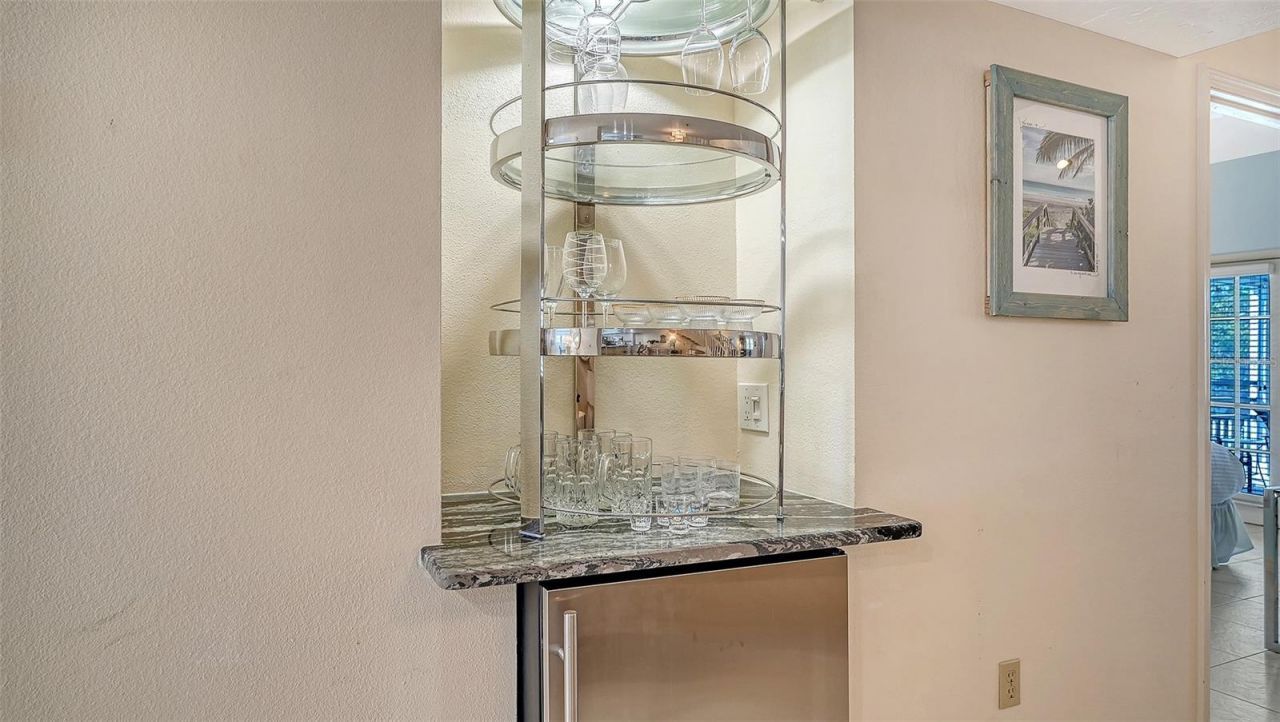 1225 Siesta Bayside Drive, Unit 1225B, Sarasota, FL 34242 Photo