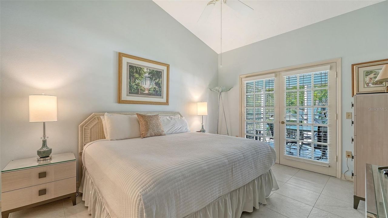 1225 Siesta Bayside Drive, Unit 1225B, Sarasota, FL 34242 Photo