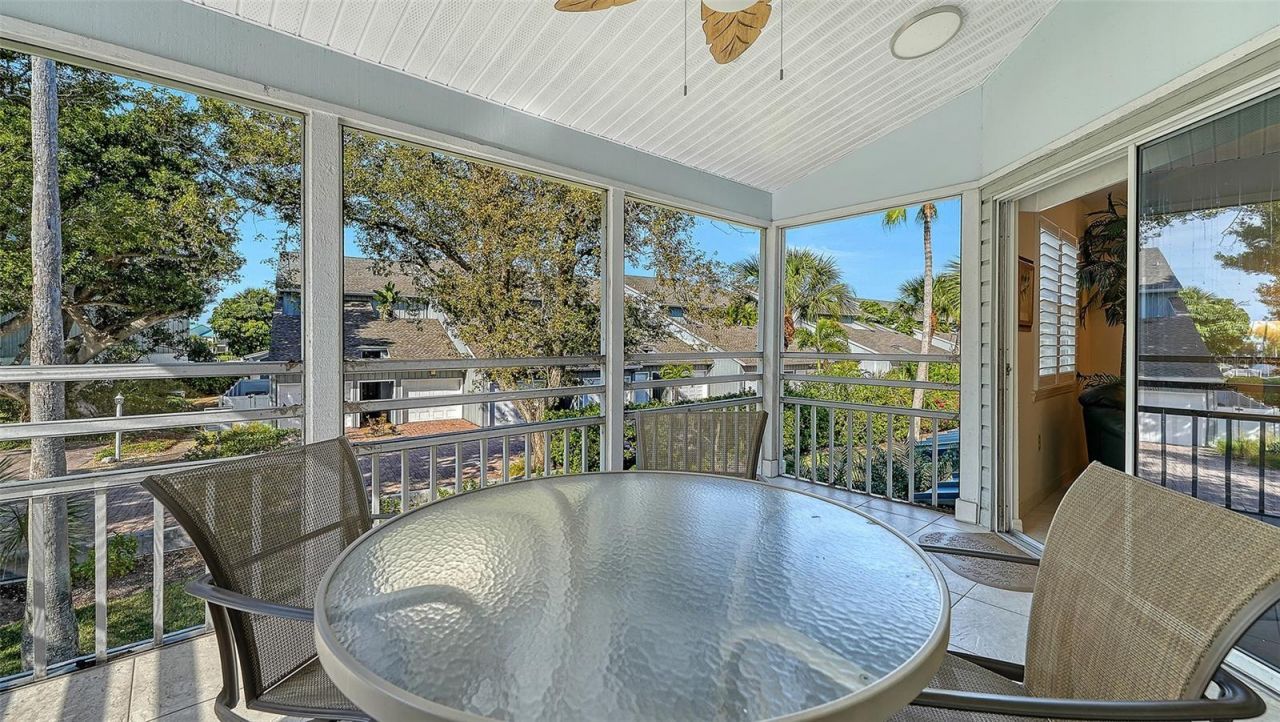 1225 Siesta Bayside Drive, Unit 1225B, Sarasota, FL 34242 Photo