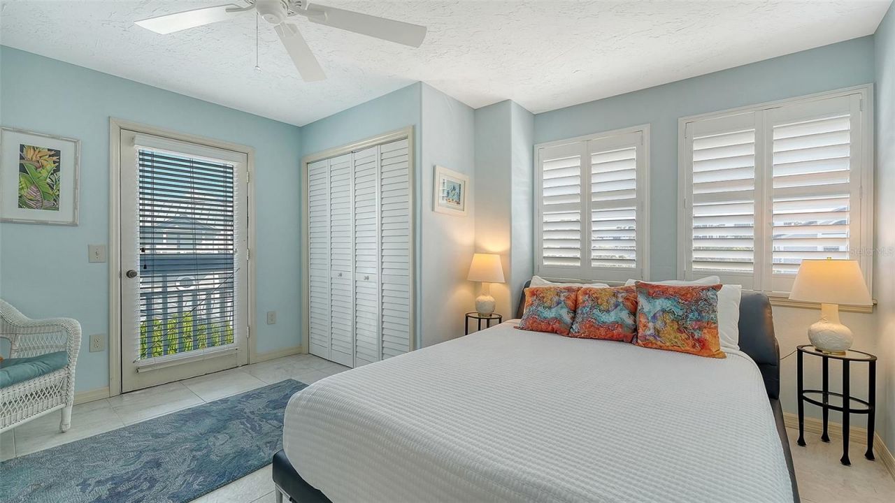 1225 Siesta Bayside Drive, Unit 1225B, Sarasota, FL 34242 Photo