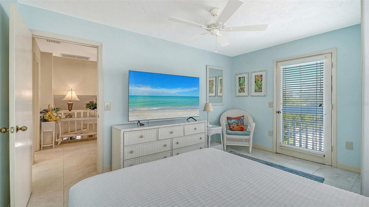 1225 Siesta Bayside Drive, Unit 1225B, Sarasota, FL 34242 Photo