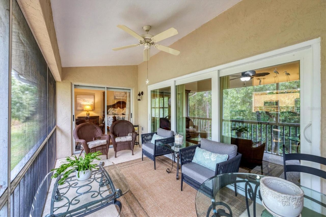 7266 Eleanor Circle, Unit 202, Sarasota, FL 34243 Photo