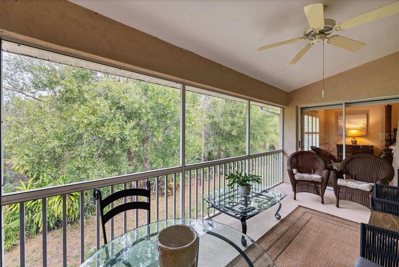 7266 Eleanor Circle, Unit 202, Sarasota, FL 34243 Photo