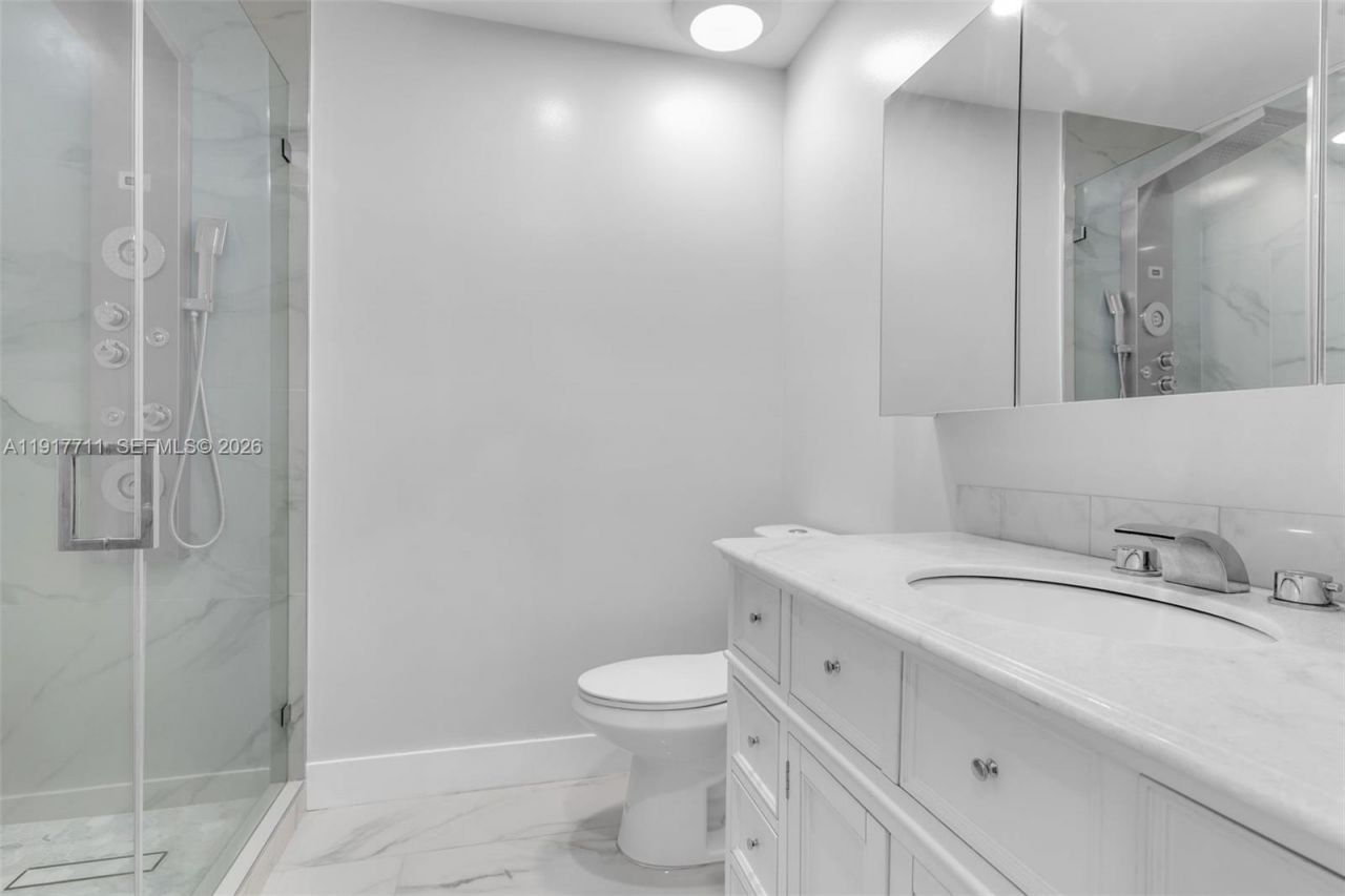 10018 Hammocks Blvd, Unit 207-5, Miami, FL 33196 Photo