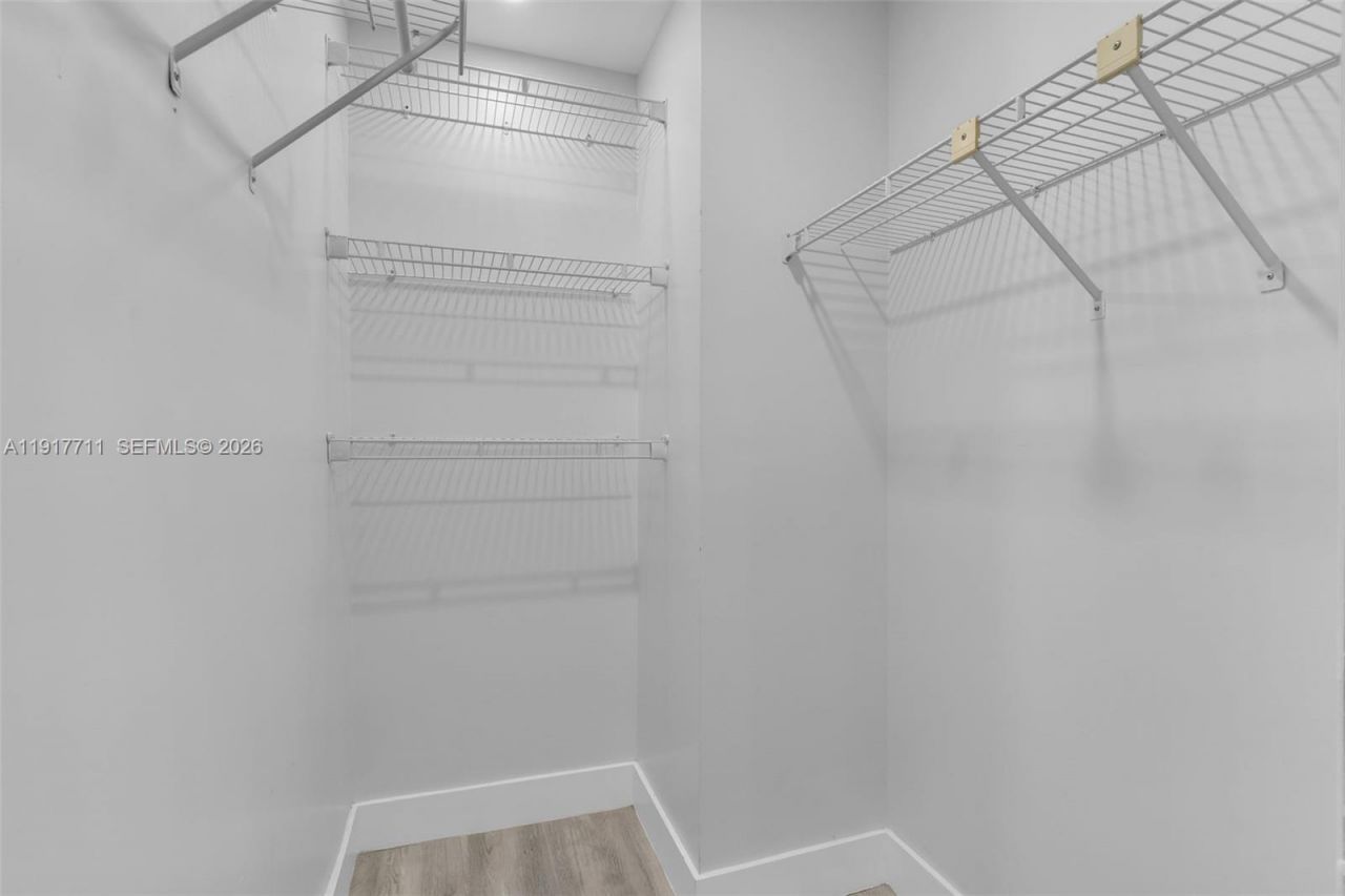 10018 Hammocks Blvd, Unit 207-5, Miami, FL 33196 Photo