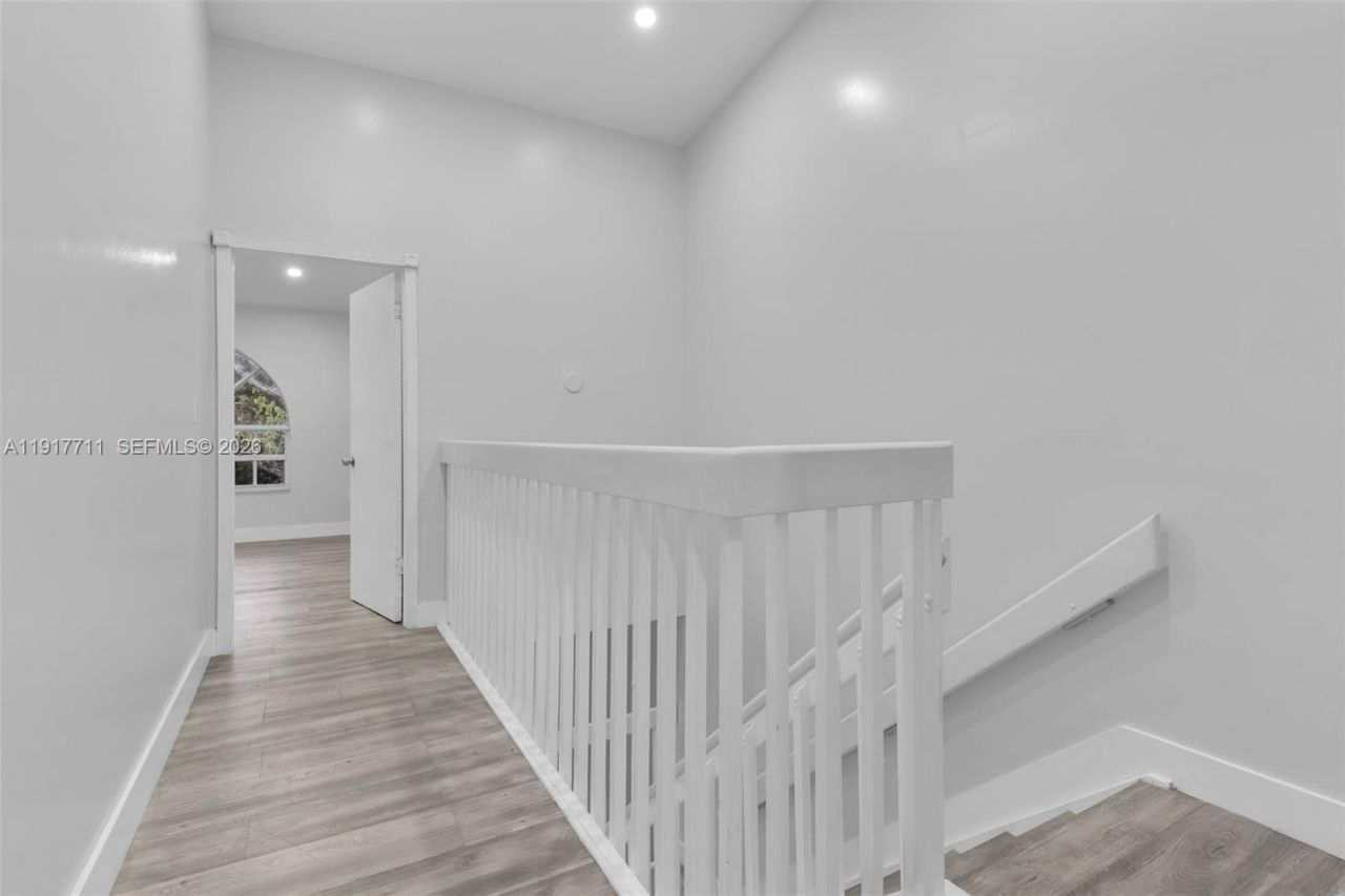 10018 Hammocks Blvd, Unit 207-5, Miami, FL 33196 Photo