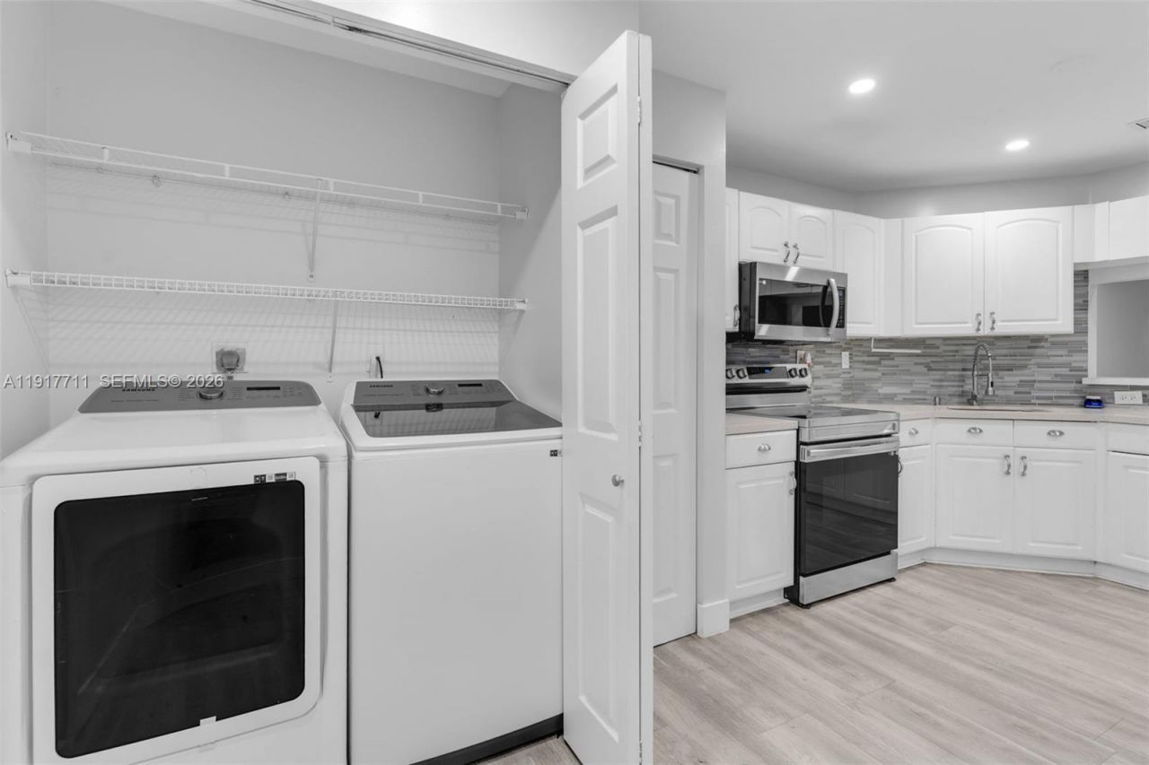 10018 Hammocks Blvd, Unit 207-5, Miami, FL 33196 Photo