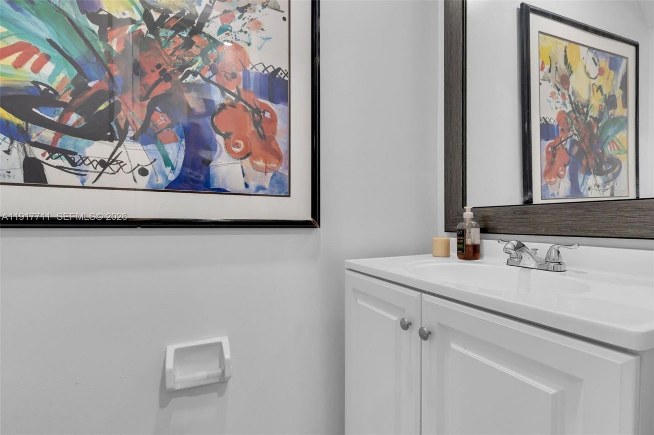 10018 Hammocks Blvd, Unit 207-5, Miami, FL 33196 Photo