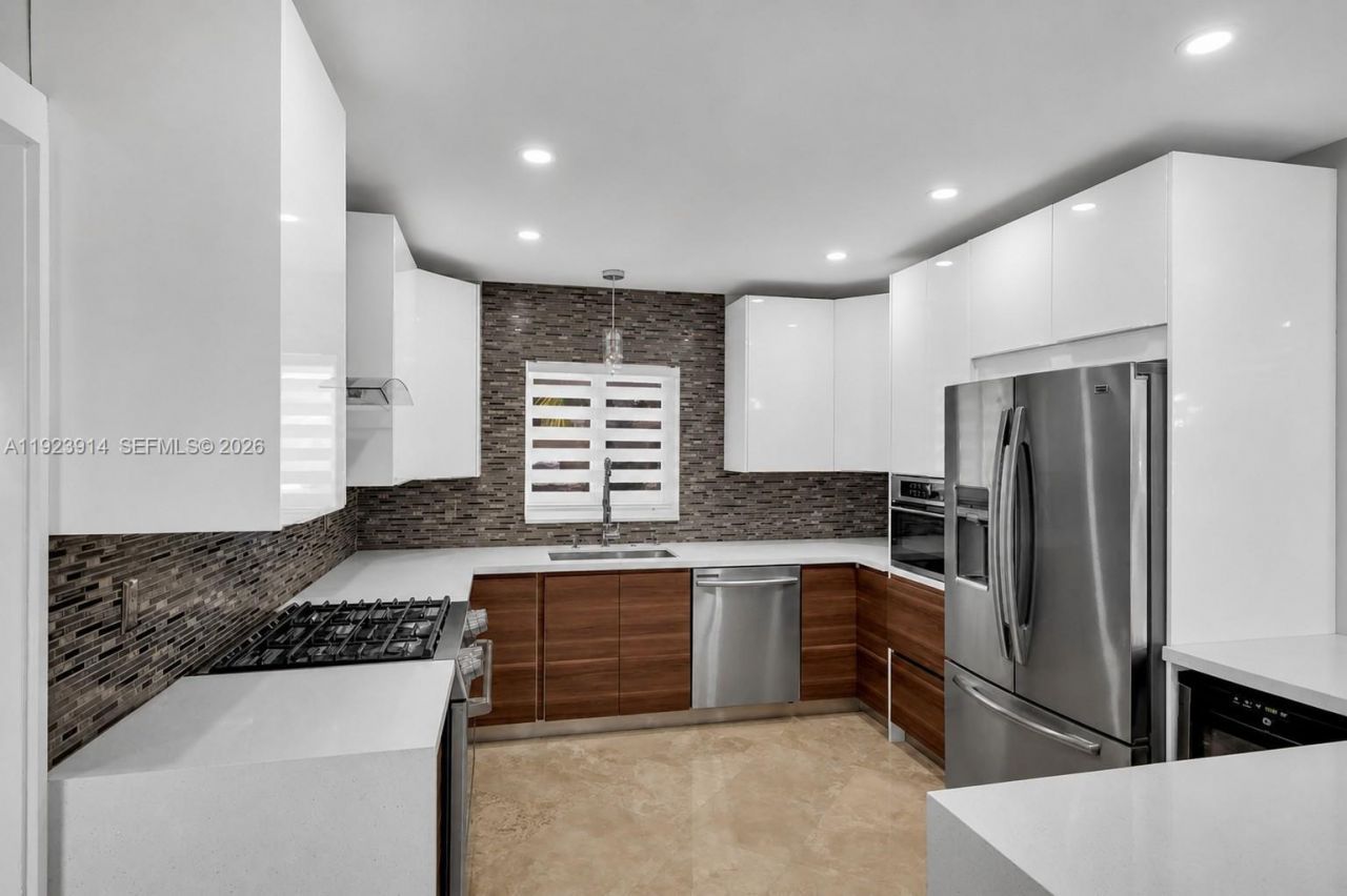 461 NE 115th St, Miami, FL 33161 Photo