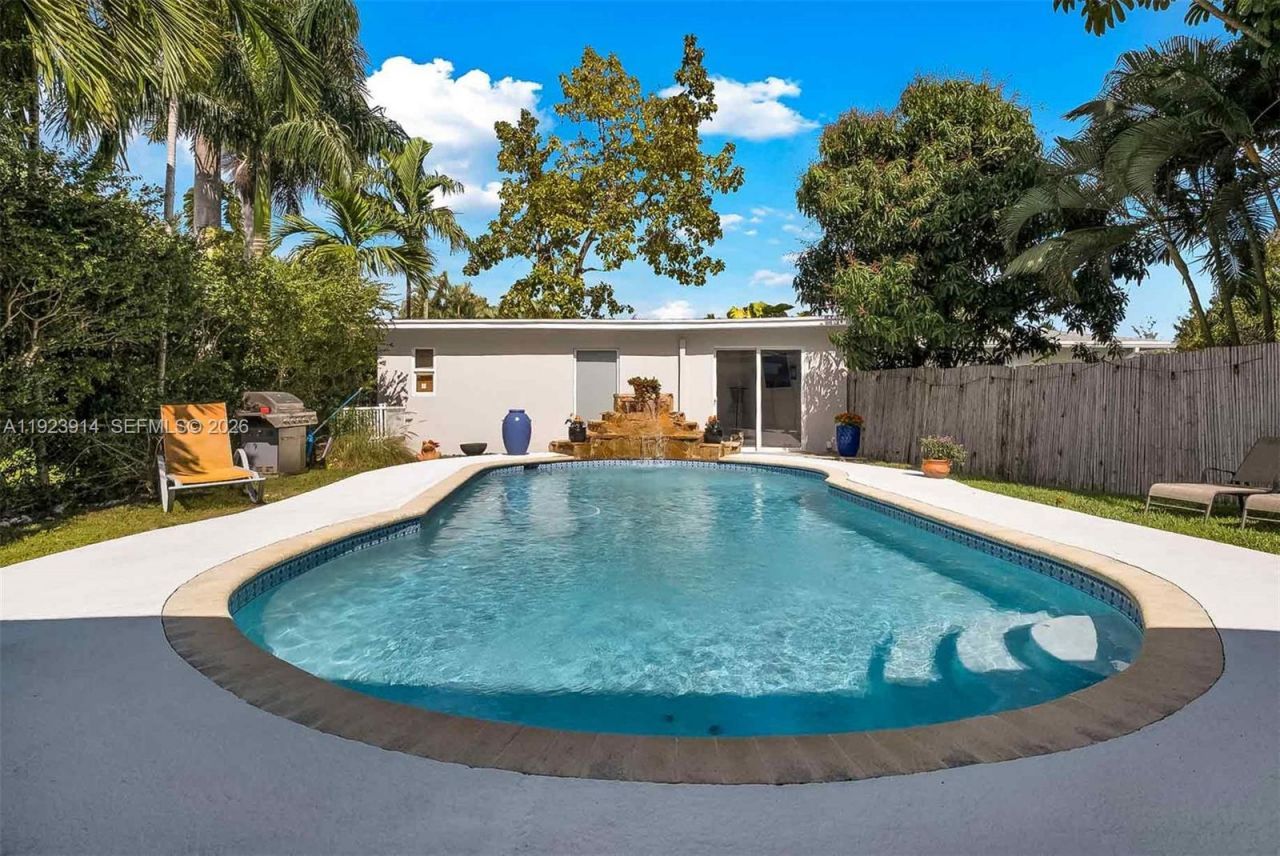 461 NE 115th St, Miami, FL 33161 Photo