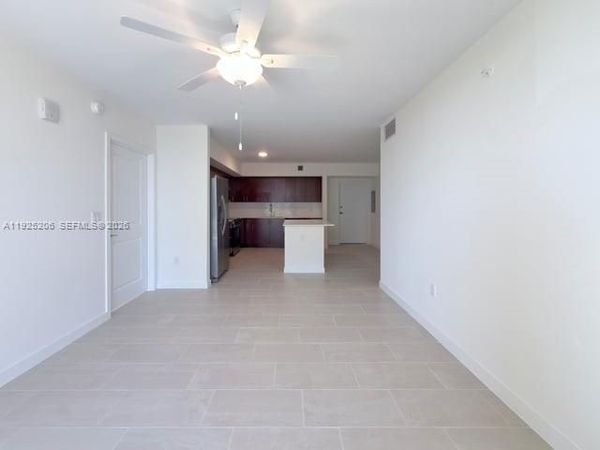 11239 NW 4th Ter, Unit 610, Sweetwater, FL 33172