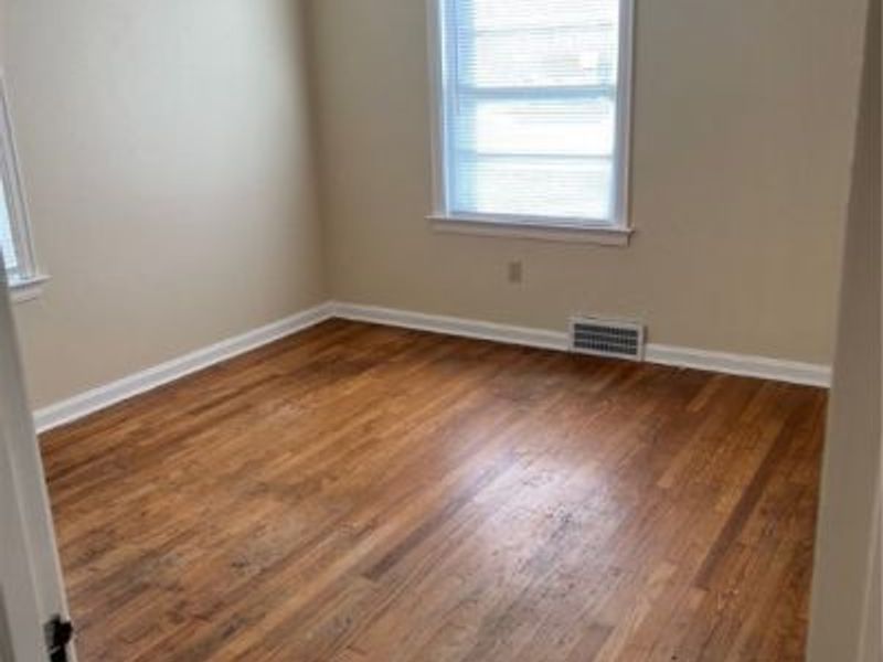 3905 Broadway, Lorain, OH 44052 Photo 4