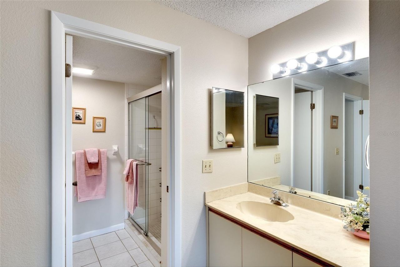 3601 E Bay Drive, Unit 102, Holmes Beach, FL 34217 Photo