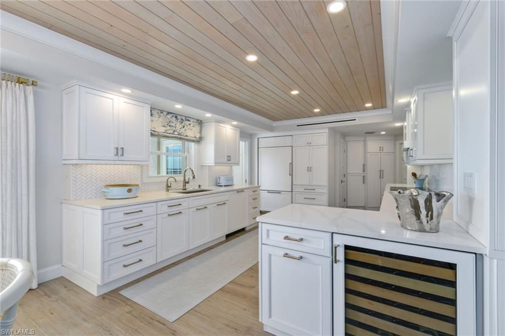 2905 Gulf Shore Blvd N, Unit 703N, Naples, FL 34103 Photo