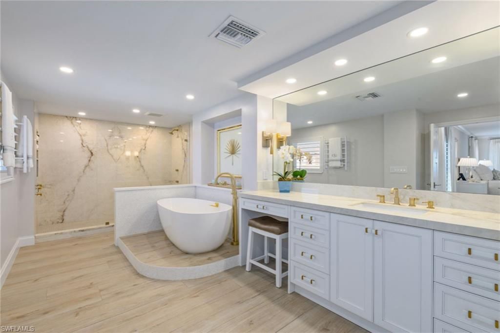 2905 Gulf Shore Blvd N, Unit 703N, Naples, FL 34103 Photo