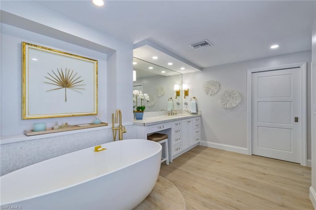 2905 Gulf Shore Blvd N, Unit 703N, Naples, FL 34103 Photo