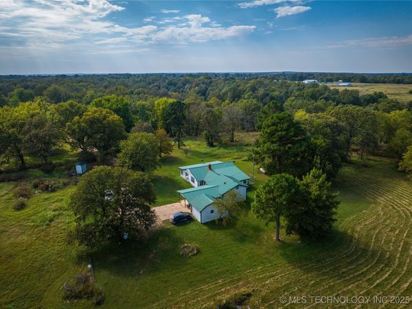 56826 County Road 710 Road , Colcord, OK 74338