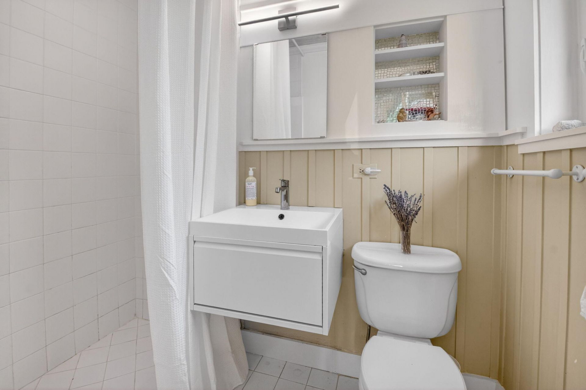 215 N Seacrest Circle, Delray Beach, FL 33444 Photo