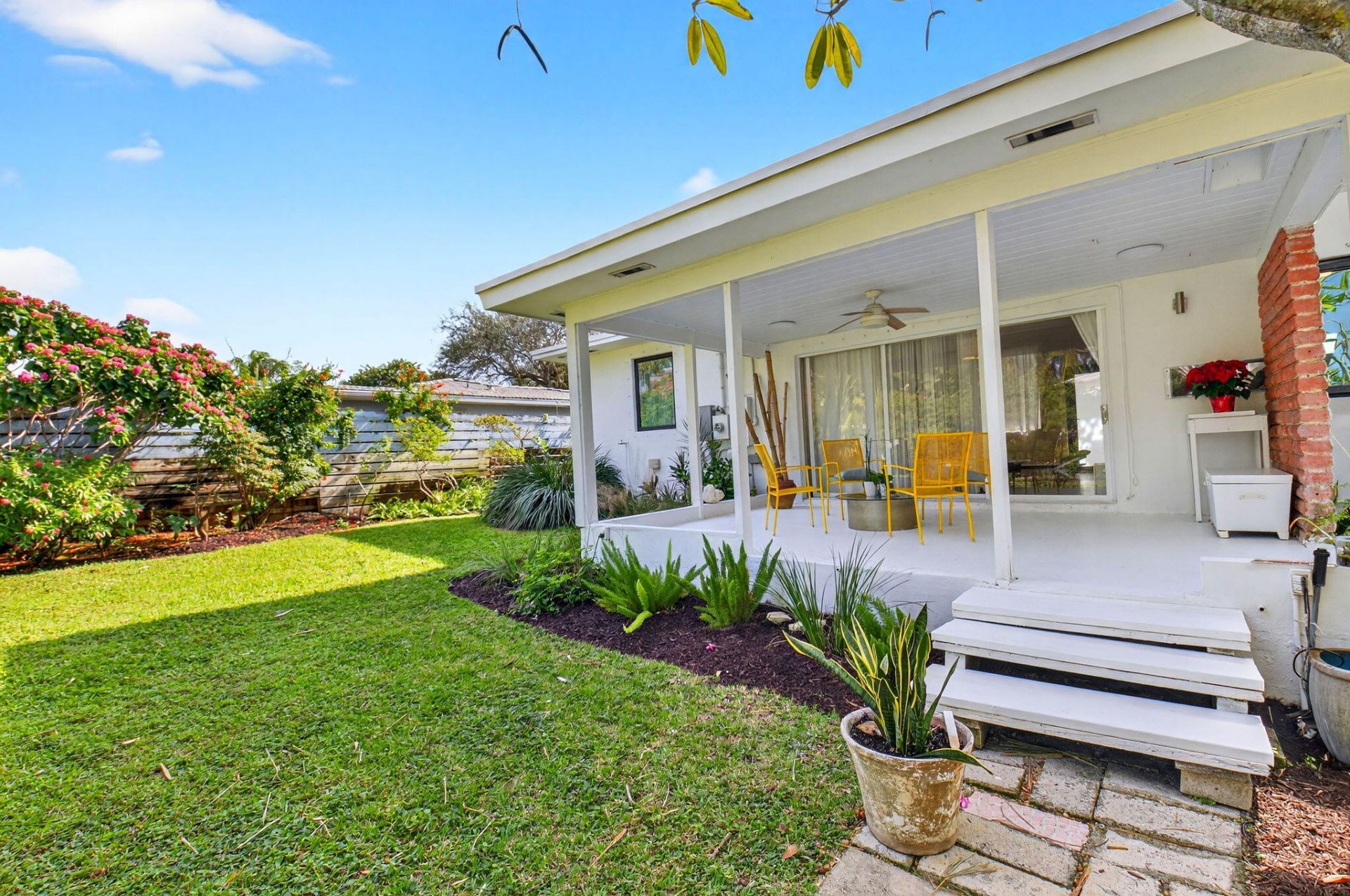 215 N Seacrest Circle, Delray Beach, FL 33444 Photo