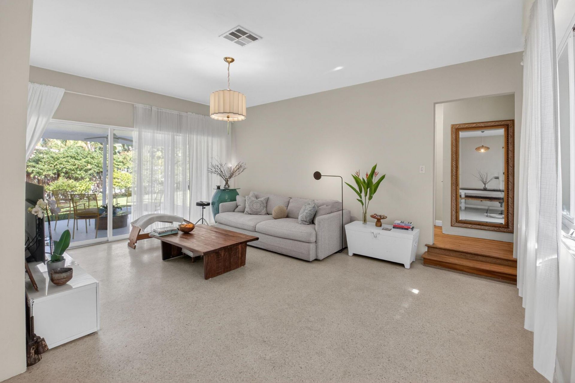 215 N Seacrest Circle, Delray Beach, FL 33444 Photo