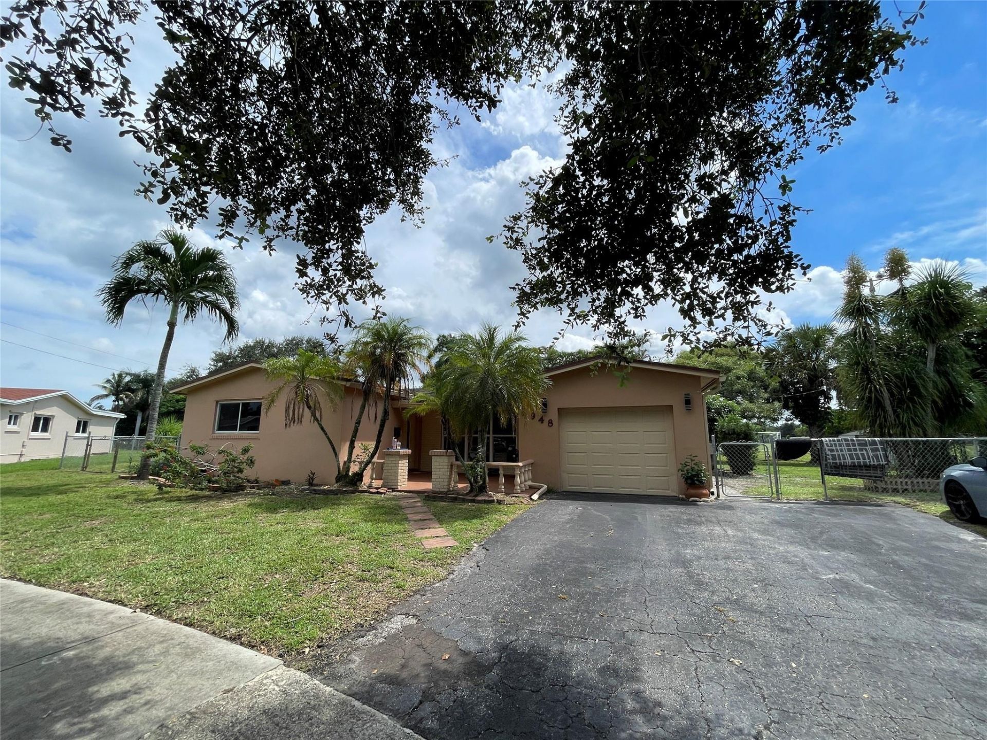 8948 SW 53rd Street, Cooper City, FL 33328 Photo