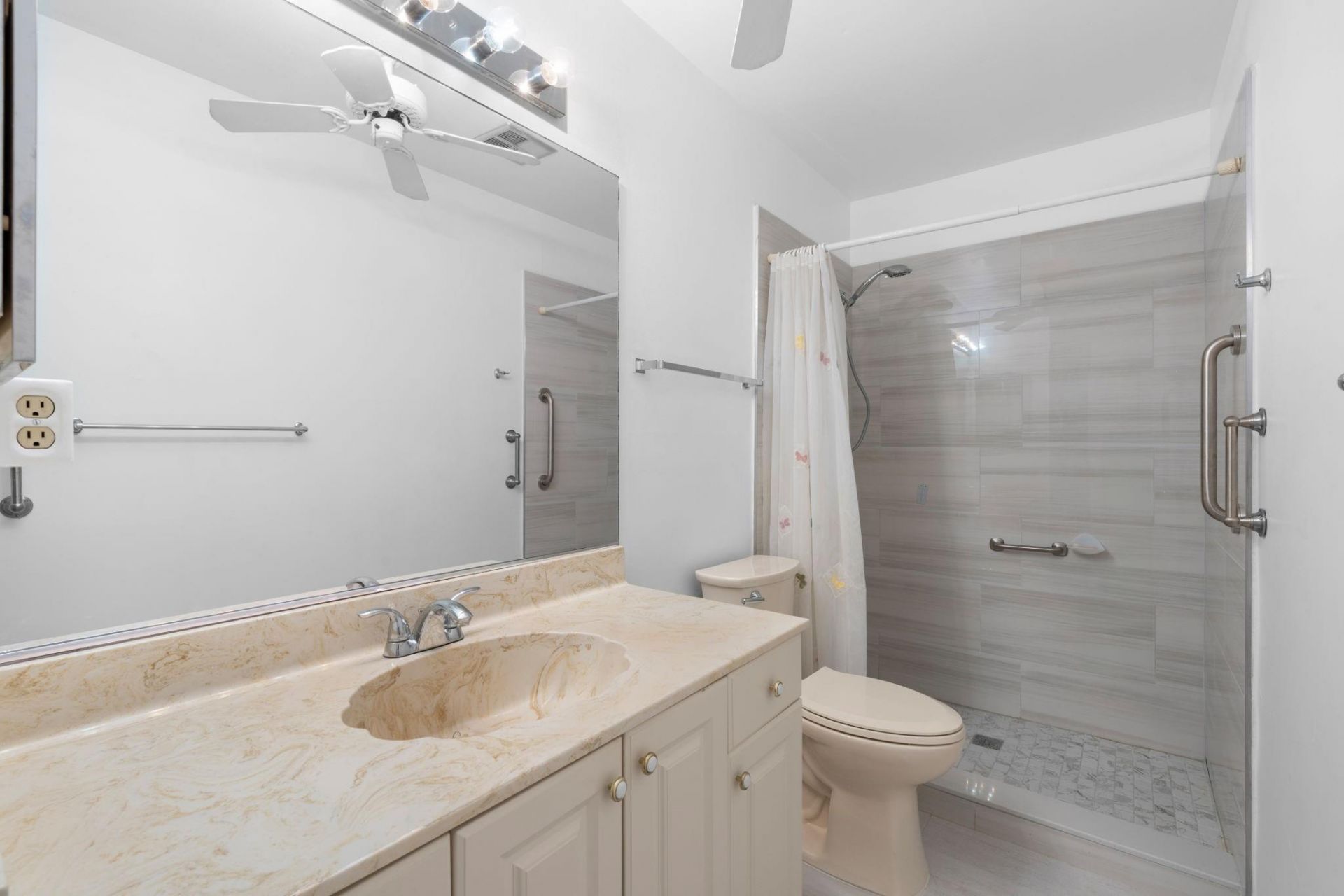 791 Banks Road, Unit 130, Pompano Beach, FL 33063 Photo