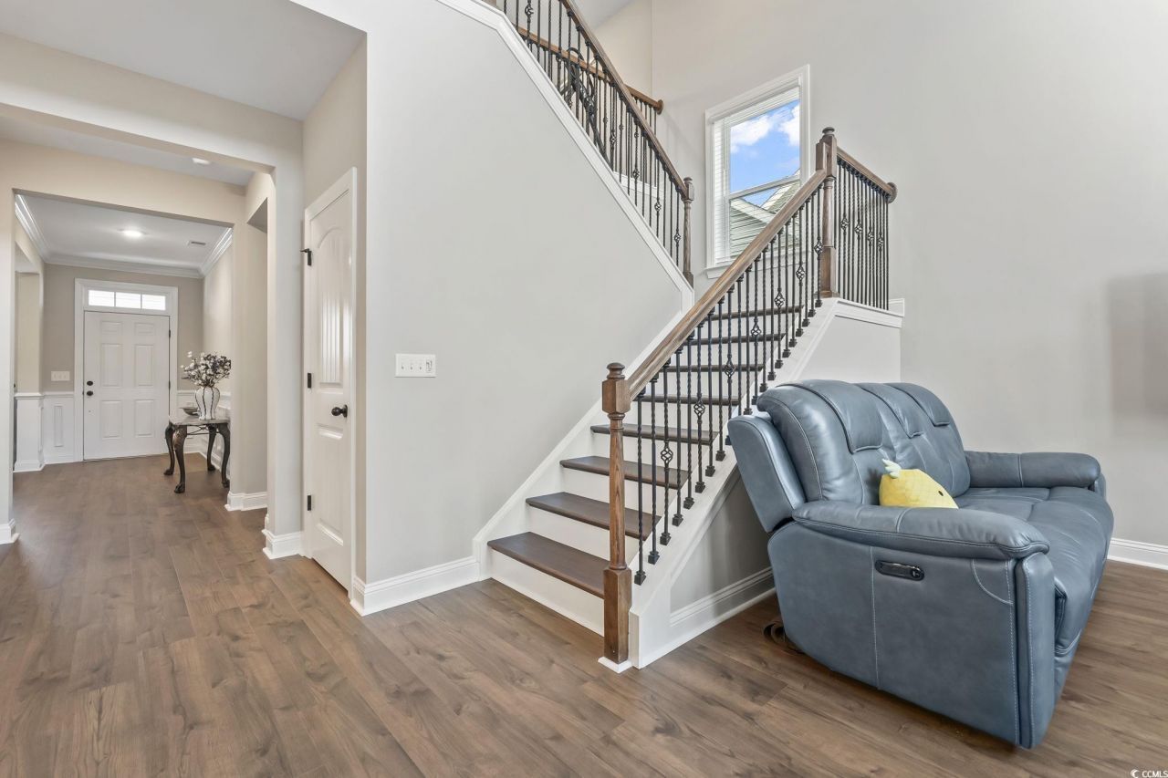 376 Mikita Dr. Photo 17