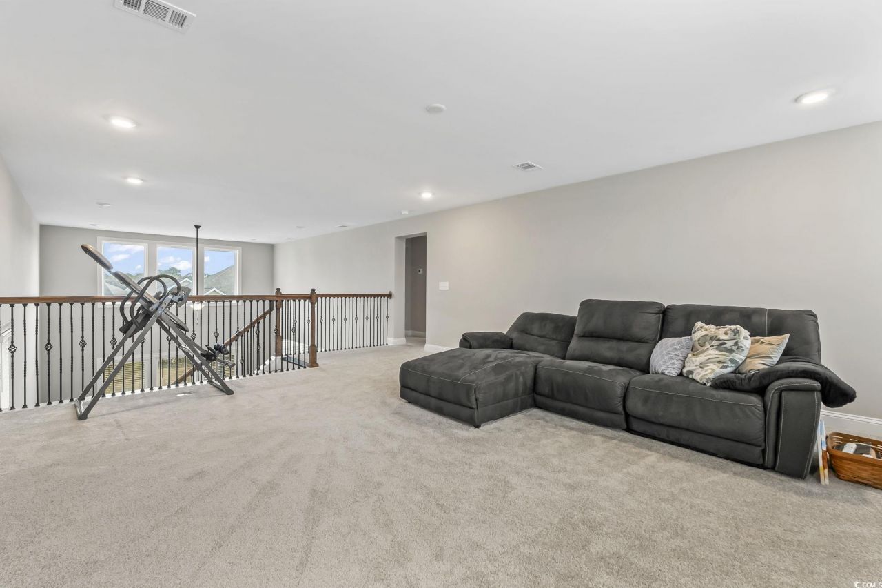 376 Mikita Dr. Photo 21