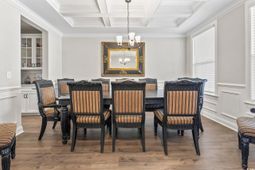 376 Mikita Dr. photo 4