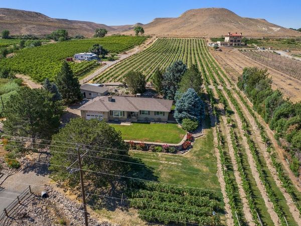 3697 F Road, Palisade, CO 81526